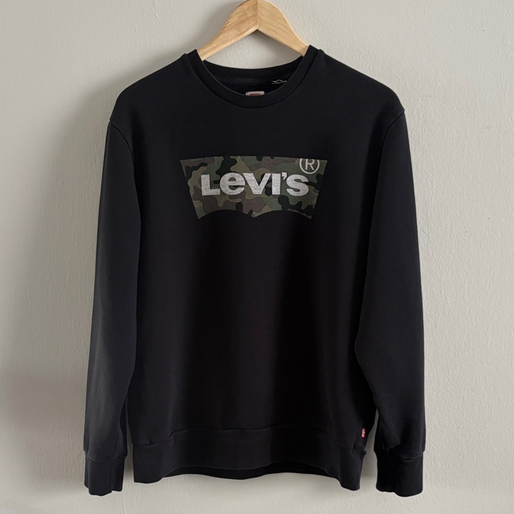 Levi's Black Crewneck Sweater with Camouflage Logo